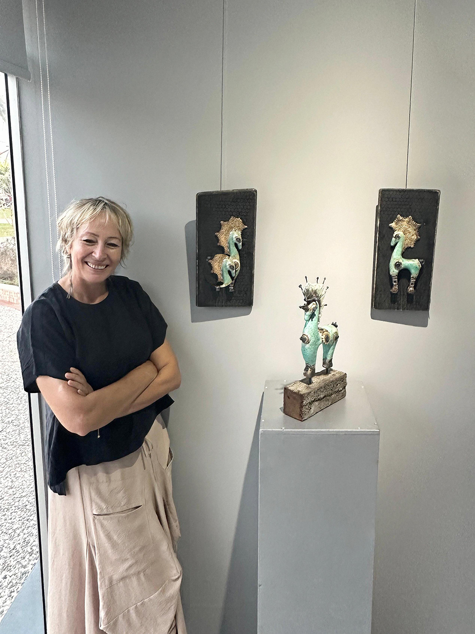 第12届中国·长春国际陶艺作品邀请展之土耳其陶艺家古尔・萨欣作品赏析——《腾格里神驹》(图文)